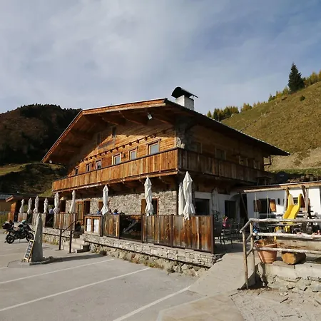 Dom wakacyjny Alpine Pasture In The Zillertal Mountains